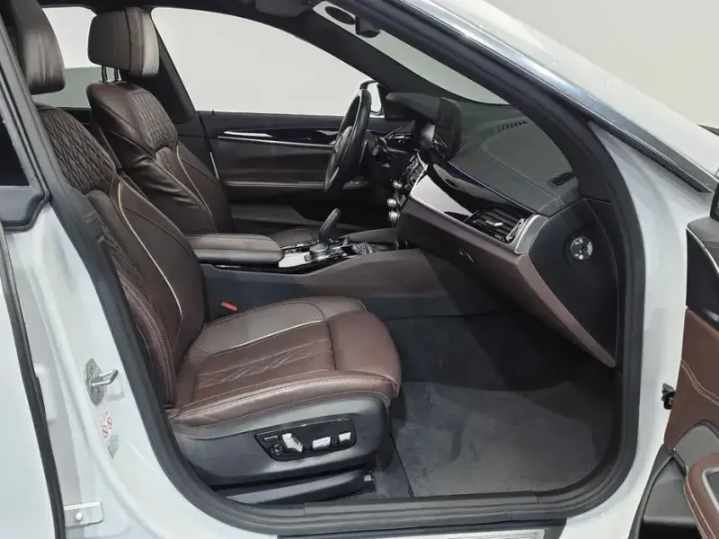 2021 BMW 6 серии с пробегом 76 154 км