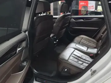 2021 BMW 6 серии с пробегом 76 154 км