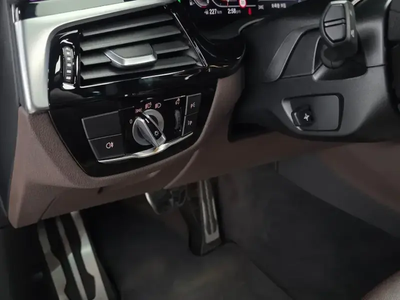 2021 BMW 6 серии с пробегом 76 154 км