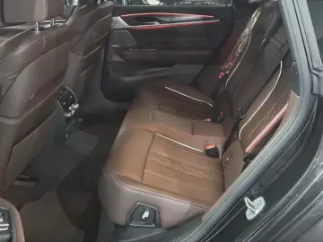 2023 BMW 6 серии с пробегом 72 684 км