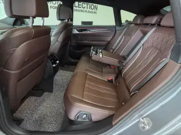 2022 BMW 6 серии с пробегом 136 267 км