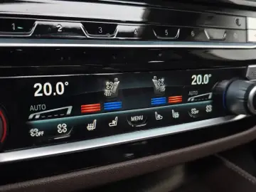 2022 BMW 6 серии с пробегом 119 093 км