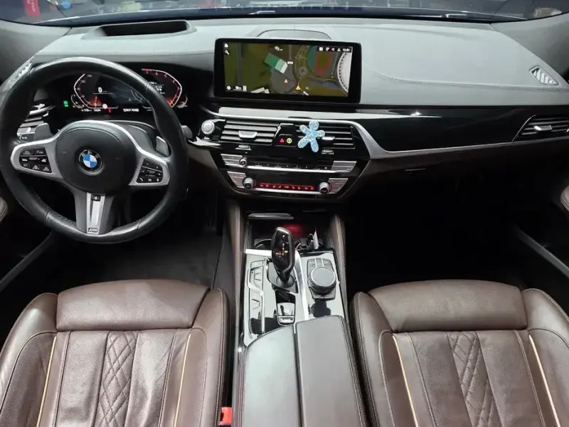 2022 BMW 6 серии с пробегом 44 709 км