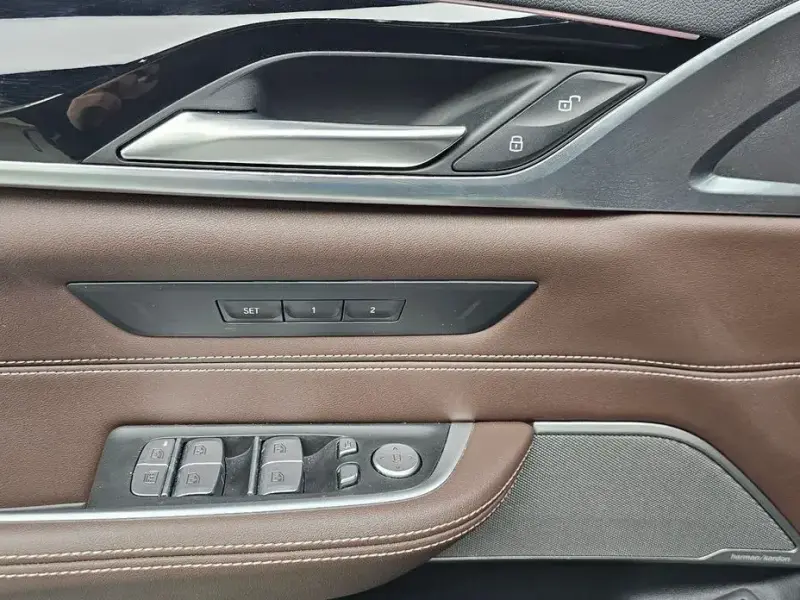 2022 BMW 6 серии с пробегом 33 500 км