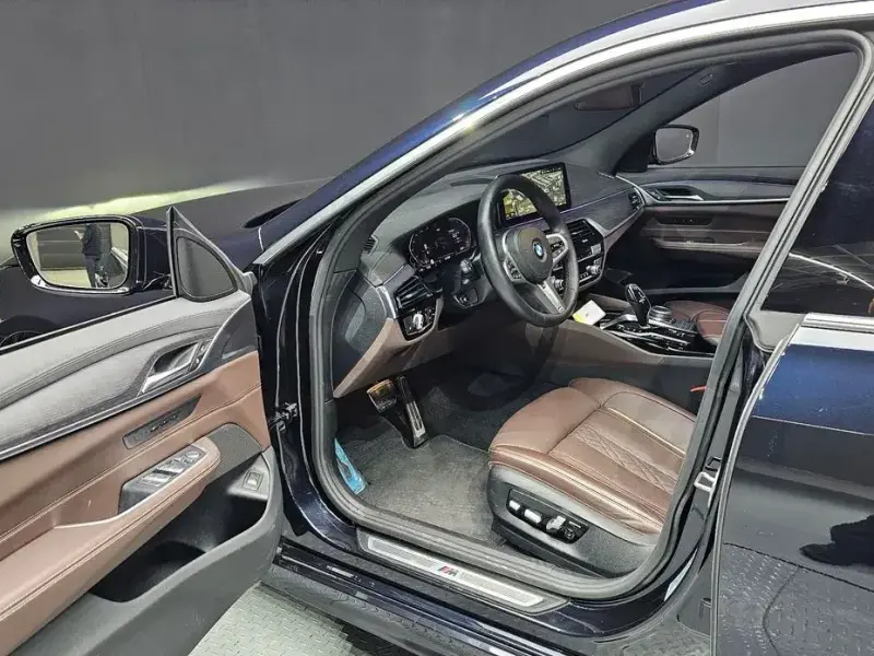 2022 BMW 6 серии с пробегом 78 259 км