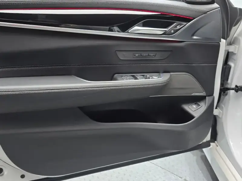 2022 BMW 6 серии с пробегом 90 703 км