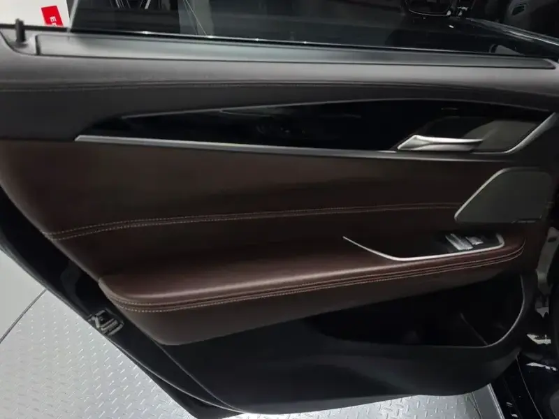 2021 BMW 6 серии с пробегом 106 515 км