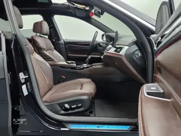 2021 BMW 6 серии с пробегом 106 515 км