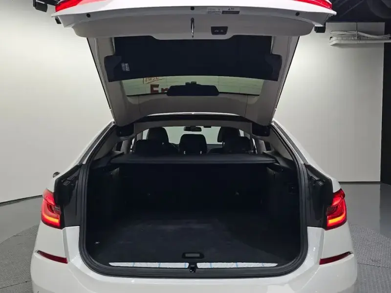 2023 BMW 6 серии с пробегом 25 937 км