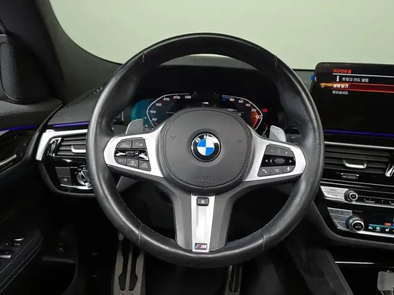 2021 BMW 6 серии с пробегом 48 035 км