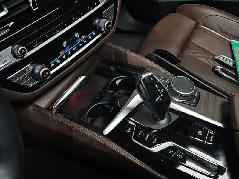 2021 BMW 6 серии с пробегом 32 595 км