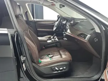 2021 BMW 6 серии с пробегом 32 595 км