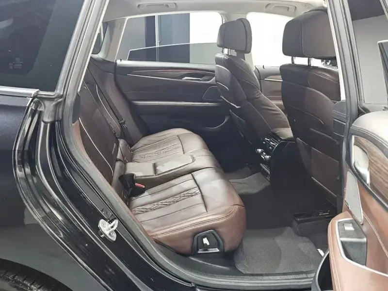 2021 BMW 6 серии с пробегом 32 595 км