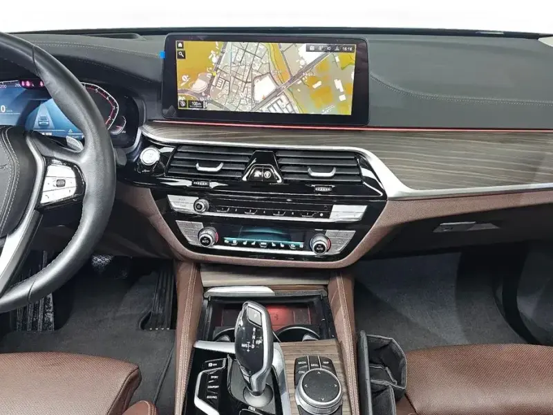2021 BMW 6 серии с пробегом 32 595 км