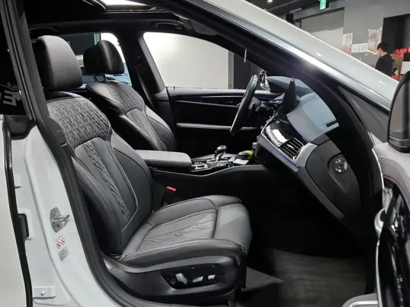 2023 BMW 6 серии с пробегом 22 022 км
