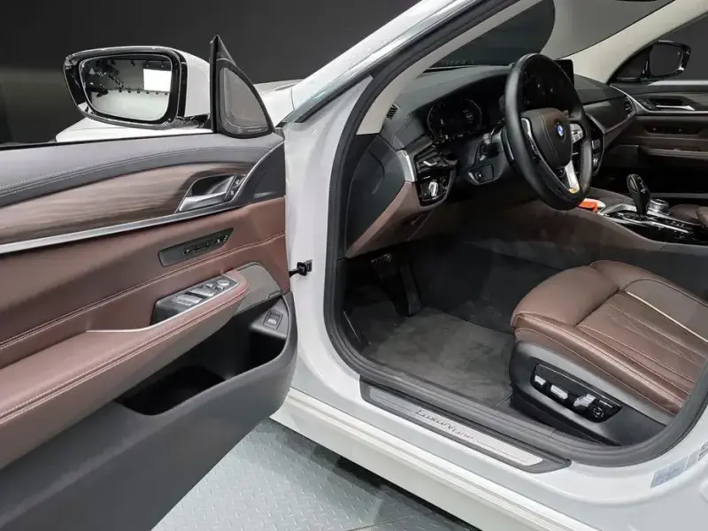 2024 BMW 6 серии с пробегом 21 796 км
