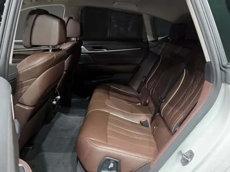 2024 BMW 6 серии с пробегом 21 796 км