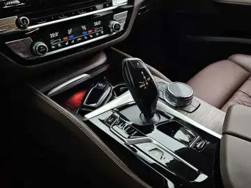 2023 BMW 6 серии с пробегом 12 871 км
