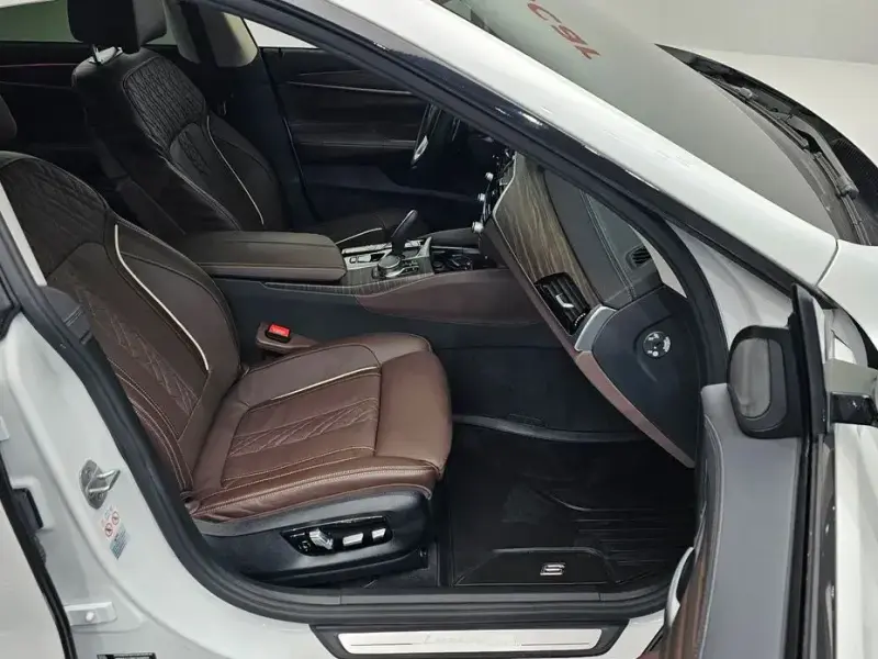 2023 BMW 6 серии с пробегом 12 871 км