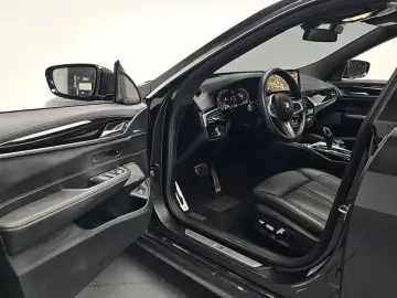 2023 BMW 6 серии с пробегом 21 339 км
