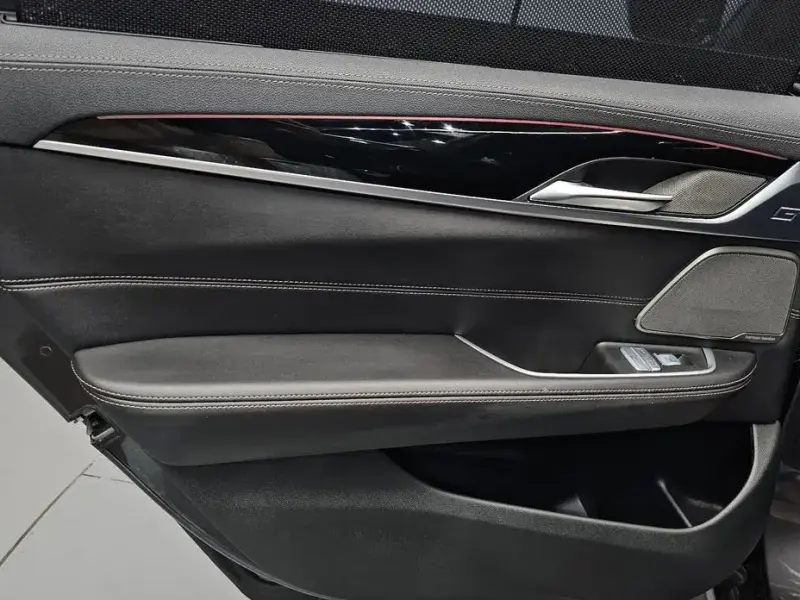 2023 BMW 6 серии с пробегом 21 339 км