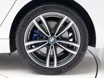 2023 BMW 6 серии с пробегом 33 721 км