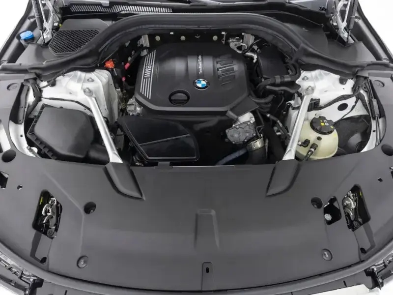 2023 BMW 6 серии с пробегом 33 721 км
