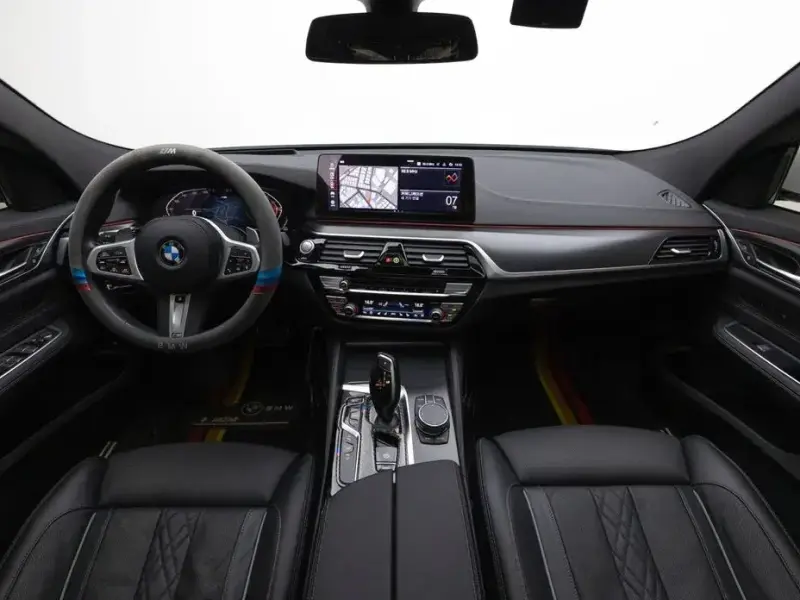2023 BMW 6 серии с пробегом 33 721 км