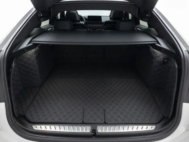2023 BMW 6 серии с пробегом 33 721 км
