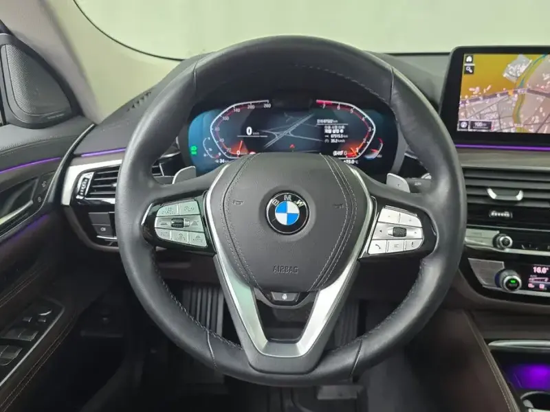 2021 BMW 6 серии с пробегом 67 522 км