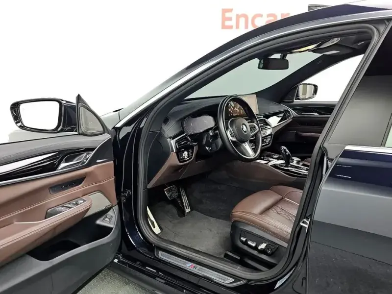 2022 BMW 6 серии с пробегом 33 482 км