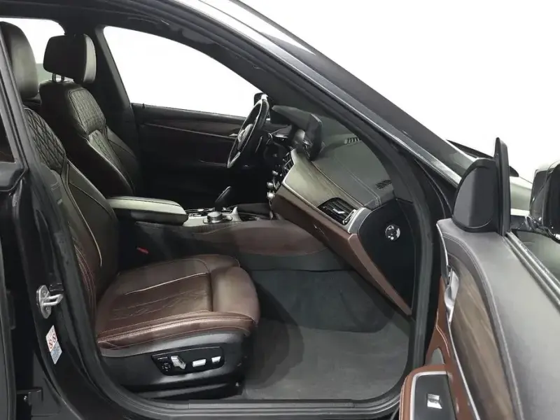 2021 BMW 6 серии с пробегом 60 461 км