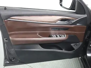2021 BMW 6 серии с пробегом 60 461 км