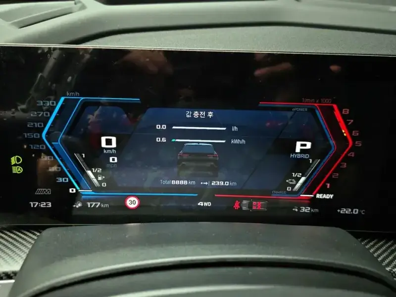 2024 BMW XM с пробегом 8 888 км