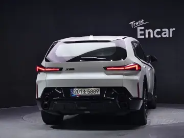 2023 BMW XM с пробегом 38 273 км