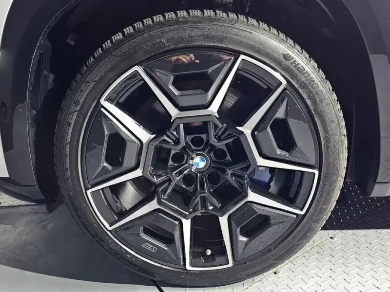 2023 BMW XM с пробегом 38 273 км