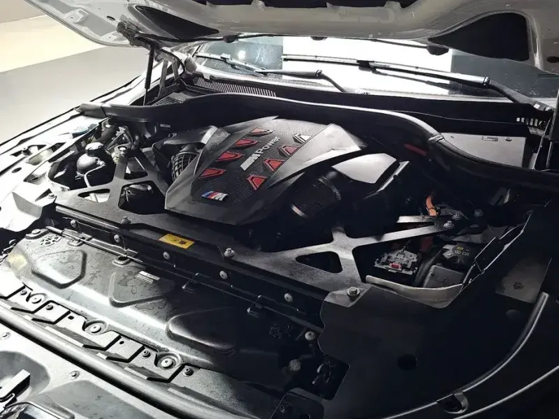 2023 BMW XM с пробегом 38 273 км