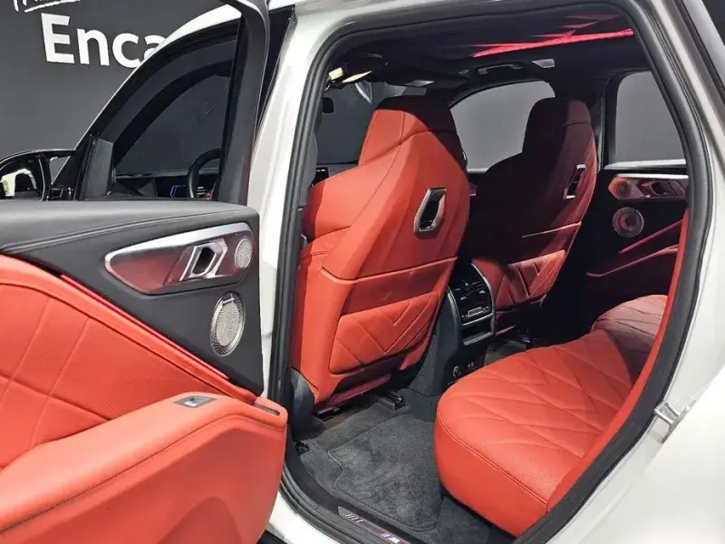 2023 BMW XM с пробегом 38 273 км