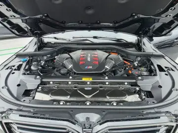 2025 BMW XM с пробегом 5 100 км