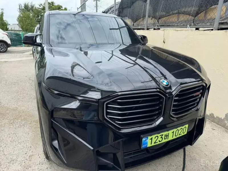 2025 BMW XM с пробегом 7 690 км