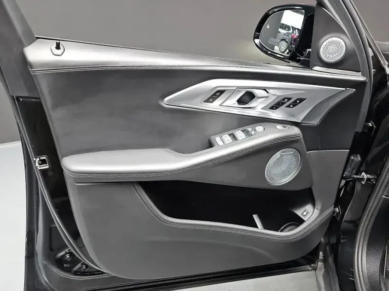 2023 BMW XM с пробегом 40 728 км