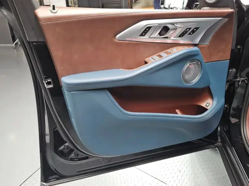 2023 BMW XM с пробегом 35 326 км