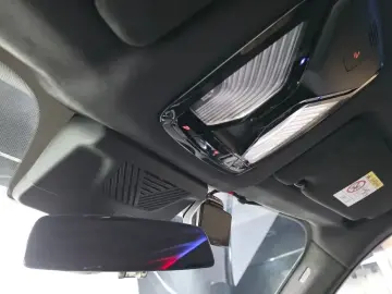 2025 BMW XM с пробегом 7 394 км