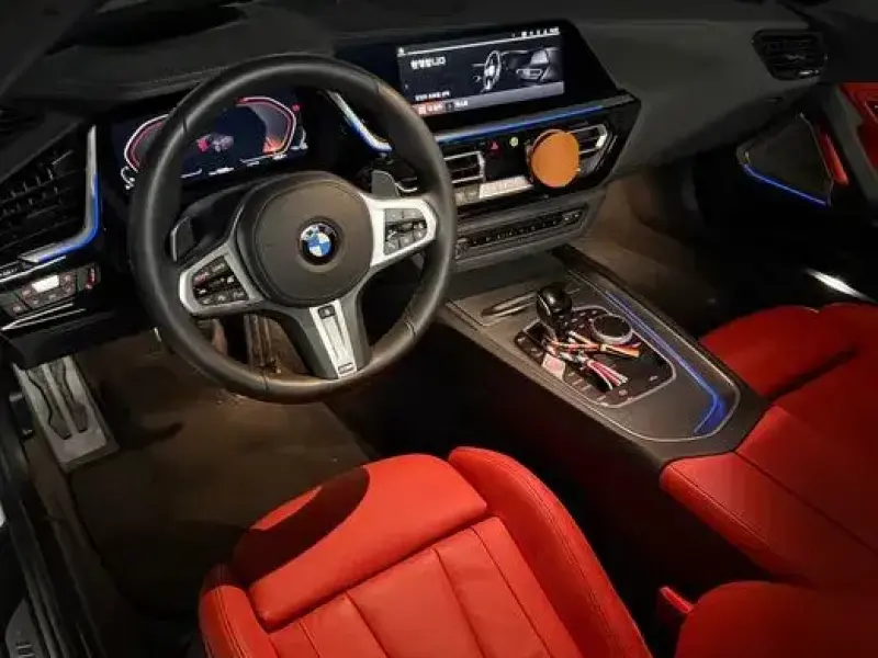2025 BMW Z4 с пробегом 10 283 км