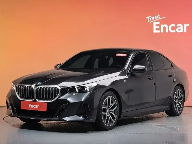 2024 BMW i5 с пробегом 22 603 км