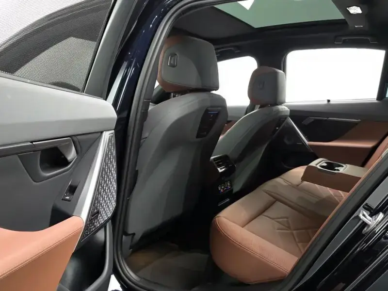 2023 BMW i5 с пробегом 71 399 км