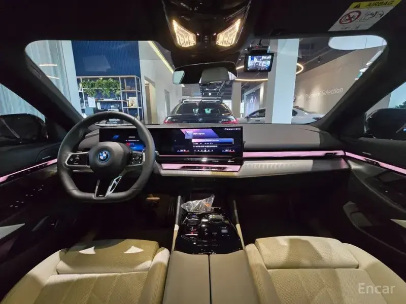2025 BMW i5 с пробегом 12 901 км
