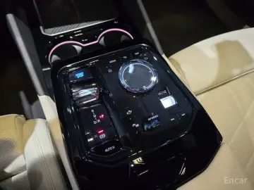 2025 BMW i5 с пробегом 12 901 км