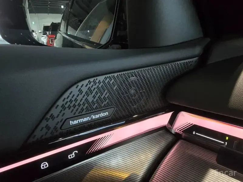 2025 BMW i5 с пробегом 12 901 км
