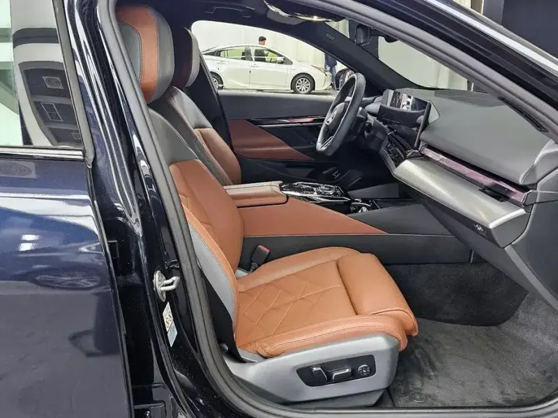 2024 BMW i5 с пробегом 88 611 км